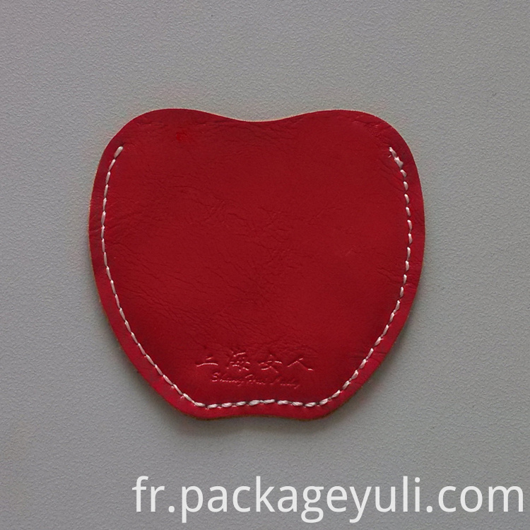 pochette à bijoux en cuir leather jewelry pouch
